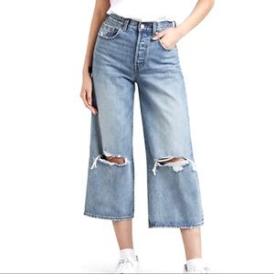 Levi’s cropped wide leg jeans. Size 26